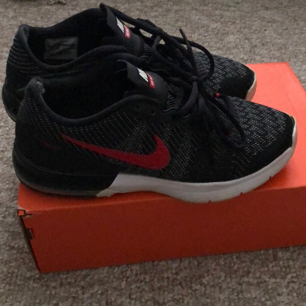Nike Air Max Typha trainers